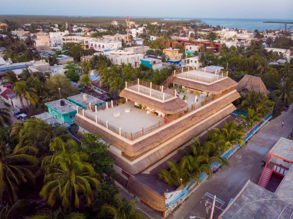 Tropical Suites By Mij Isla Holbox Buitenkant foto